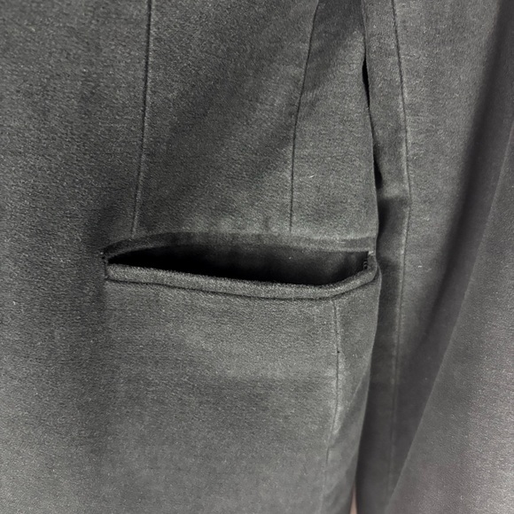 Banana Republic 90’s Velvet with Elbow Panels Button Blazer - Picture 12 of 16